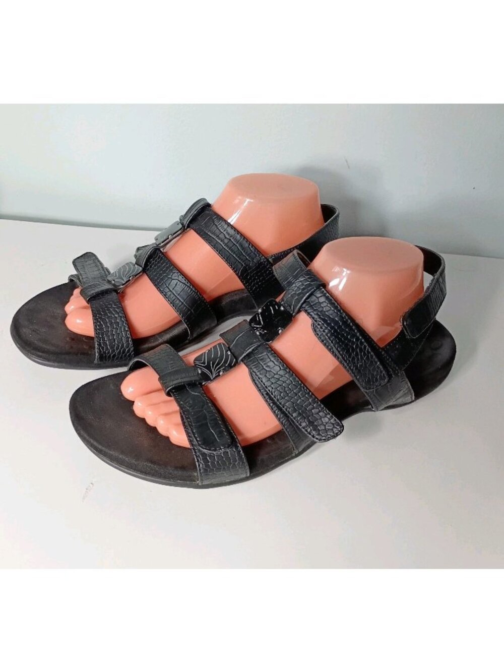 Vionic Amber Faux Croc Sandals Women's 10 Black Orthotic Comfort Medallion READ